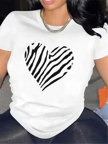 Women's Short-Sleeved T-Shirt With A Y2K-Style Heart And Zebra Print, Made From Durable Cotton Fabric, Is A Comfortable And Stylish Garment Suitable For Casual Dinners Or Lounging At Home, Making It An Ideal Gift For Fashion Enthusiasts. Graphic Print, Summer Streetwear. - 白色 - 查看 11