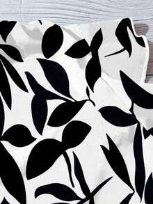 Camisa de mujer casual y minimalista con estampado botánico, adecuada para el verano - Blanco y Negro - Ver 7