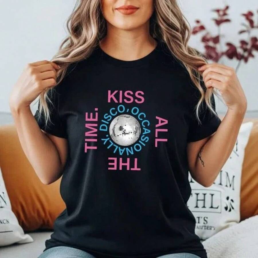 Women's Pure Cotton T-Shirt  UK Tour 2026 T-Shirt Kiss All The Time Disco Occasionally Gift Top Suitable For All Seasons - Svart - Visa 1