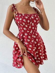 Vestido midi con estampado floral y tirantes anudados en los hombros, vestido bohemio sin espalda con nudo, busto fruncido sin mangas con tirantes finos, ajuste regular, vestido corto con estampado floral pequeño, para primavera/verano, uso diario - Rojo - Ver 1
