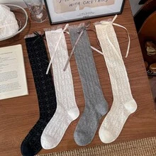 1 đôi tất cao đến đầu gối dành cho nữ, tất ren mỏng có nơ giúp thon gọn đôi chân, thích hợp cho mùa hè, phối cùng váy và nhiều kiểu trang phục khác nhau. - Nhiều màu - Xem 1