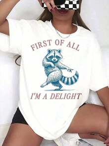 First Of All, I'm A Women's Cute Raccoon Graphic Tee, With A Casual Loose Fit And Fun Animal Print, Perfect For Everyday Wear And Gift Ideas. Vintage Washed 100% Cotton Women's World Cup Style Tee, With A Casual Loose Fit And Short Sleeves. - 白色 - 查看 6