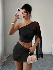 Conjunto de 2 piezas de falda mini ajustado fruncida en la cintura y top corto bandeau, de malla transparente y sexy para el verano - Negro - Ver 1