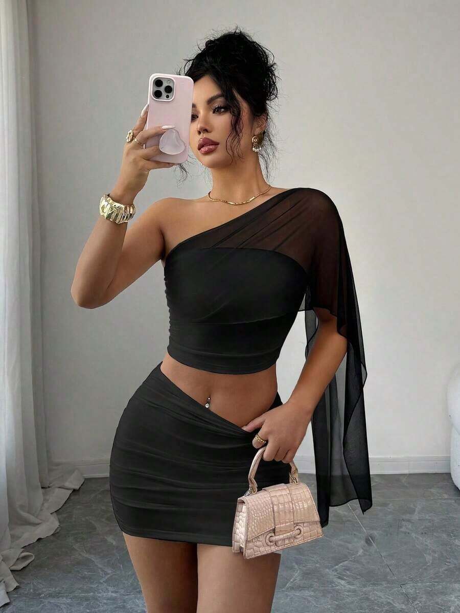 Conjunto de 2 piezas de falda mini ajustado fruncida en la cintura y top corto bandeau, de malla transparente y sexy para el verano - Negro - Ver 1