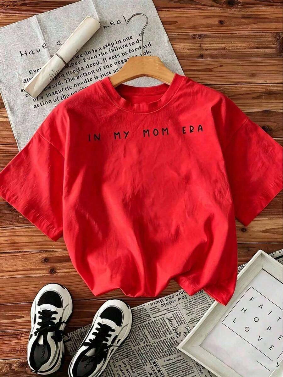 1pscCamisetas Gráficas para Mujer "En Mi Era de Mamá" - Camiseta de Manga Corta Transpirable con Cuello Redondo Brillante y Estampado de Letras, Blusa Casual de Primavera Verano para Mamás, Ropa Casual Lavable a Máquina y Conjuntos para Mamás 100% algodón100% Cotton - Rojo - Ver 1