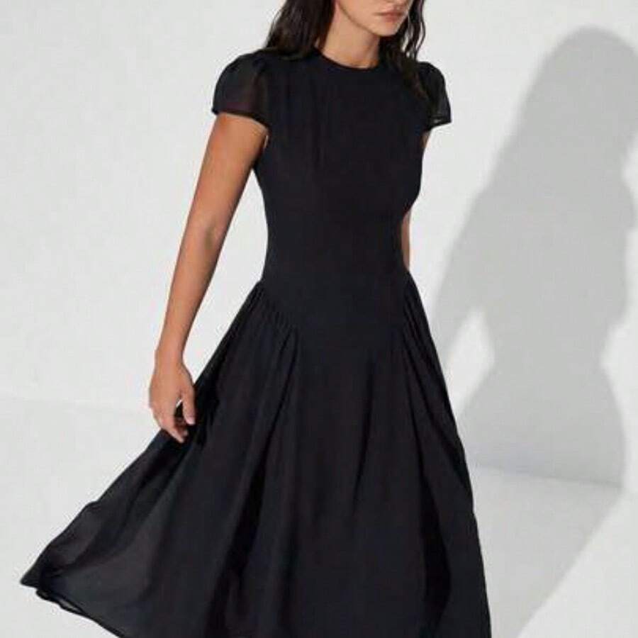 Elegant French Luxury Chiffon Dress, Stand Collar, Puff Sleeves, A-Line Silhouette, Waist Cinched, Flared Hem, Midi Length, Back Zipper Closure, Lining, Classic Solid Color, Casual Versatile, Suitable For Daily Occasions - Negro - Ver 1