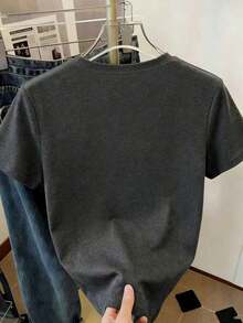 Camiseta de mujer de manga corta y cuello redondo con patrón de bordado de cactus - Gris Oscuro - Ver 2