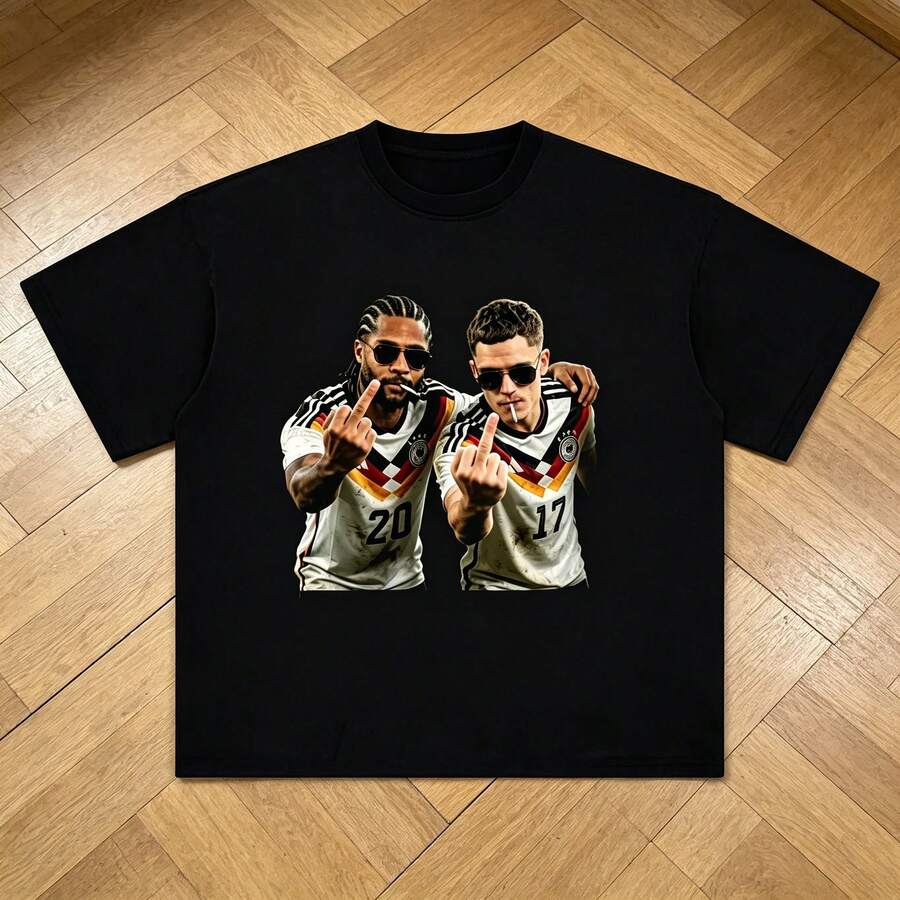 1 PCS European Football Retro Humorous Graphic Tee, Soft Comfortable Cotton, Oversized Streetwear Fit For Games, Outings And Football Fans - Black - View 1