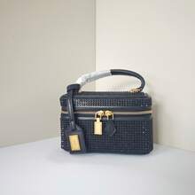 BV Bottega Bang Bang Bolso de mujer tejido a mano de cuero genuinodebolso de manotipocuboconpatróntejidoparamujer,bolsodemarca,elegantebolsodemanoparaseñorabolsaderegaloexquisita,bolsodebolso de manodelujoparamujer,bolsocruzadodemodaparamujer,adecuadoparachicas,estudiantesnivel universitariodamasdeoficina,madresdemedianaedadparausodiario,comprasoficina,clase,reuniones,citas,actividadesalairelibretambiénunregaloidealparabolso de mujerdealmuerzocondiamantesbrillantesestiloJW,bolsodemanocondiseñodecocodriloalamodabolsodemanoybandoleradelujoligeroydealtaGammaparamujer. - Diamantes de imitación dorados - Ver 4