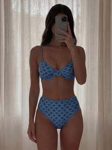 Swim Mod Bikini de 2 piezas con parte superior con aros y tirantes ajustables, y Bottom de tiro alto, con estampado floral ditsy en color fucsia, para vacaciones, Primavera/Verano 2026 - Multicolor - Ver 7