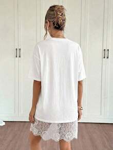Vestido corto de verano de mujer con cuello redondo, mangas cortas de hombros caídos, parches de encaje y diseño holgado de un solo color - Blanco - Ver 2