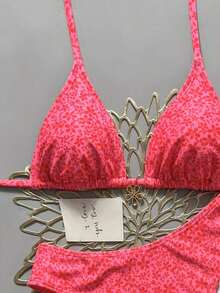 Conjunto de bikini de 2 piezas con tirantes finos, cuello halter, base negra, lunares blancos y estampado aleatorio dulce y lindo con corte alto en los laterales para mujer, primavera/verano 2026 - Multicolor 5 - Ver 6