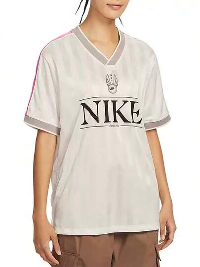 Nike 复古撞色足球球衣V领T恤（女款）