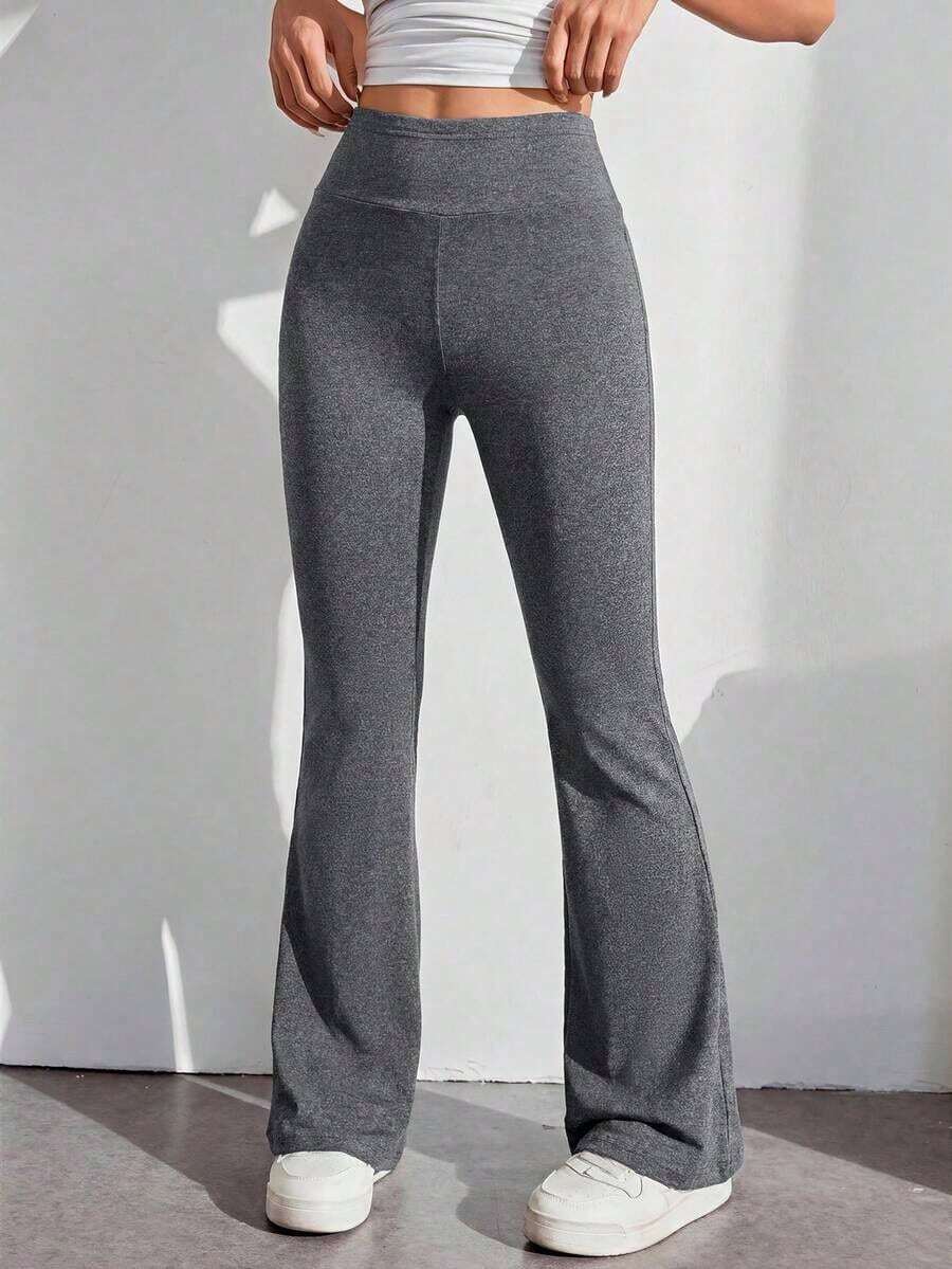 Pantalones con cintura alta de color liso y corte acampanado - Gris - Ver 1