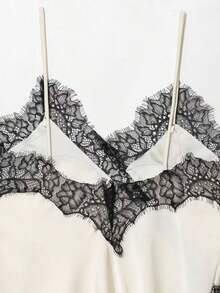 Nueva llegada Camiseta de mujer con decoración de encaje sexy, estilo europeo y americano para el verano - Borde negro, fondo blanco - Ver 7