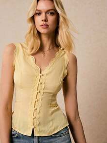 Camiseta sin espalda con escote en V, encaje y parches con estampado floral pequeño, estilo casual de verano y vacaciones - Amarillo - Ver 3
