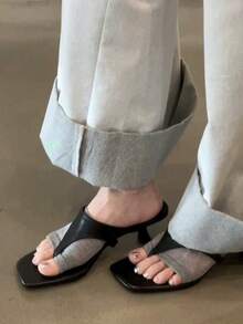 Sandalias tipo chanclas elegantes y minimalistas francesas, con tacón fino, sandalias deslizantes versátiles de una sola tira para mujeres - Negro - Ver 5