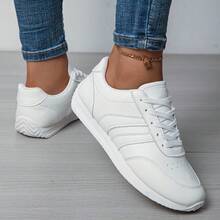Women's Lightweight Fashion Sneakers - Comfortable, Non-Slip, Lace-Up Casual Sneakers With Cushioned Insole, White & Blue Striped Design, Low-Top EVA Sole For All-Day Wear, Casual Sneakers | Lowtop Sneakers | Laceup Closure,2026 Fall New Women's Casual Sneakers. All-Plastic Upper With Colorful Stripes. Simple Laces For Tightness Adjustment. Flat Sole For Stable Walking. Lightweight And Soft, Comfortable For Everyday Wear. Perfect For Walking, Shopping, Commuting, And More. Durable, Easy To Clean, And A Versatile Everyday Sneaker.Must-Have Outfits For Valentine's Day - 白色 - 查看 6