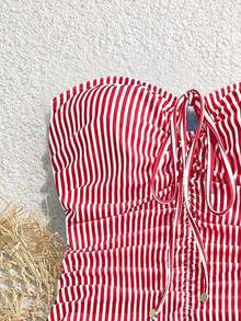 Traje de baño de una pieza con volantes y lunares negros para mujer, ideal para vacaciones en la playa, de la marca Swim Chiccia, sexy y con lazo. - Rojo y blanco - Ver 4
