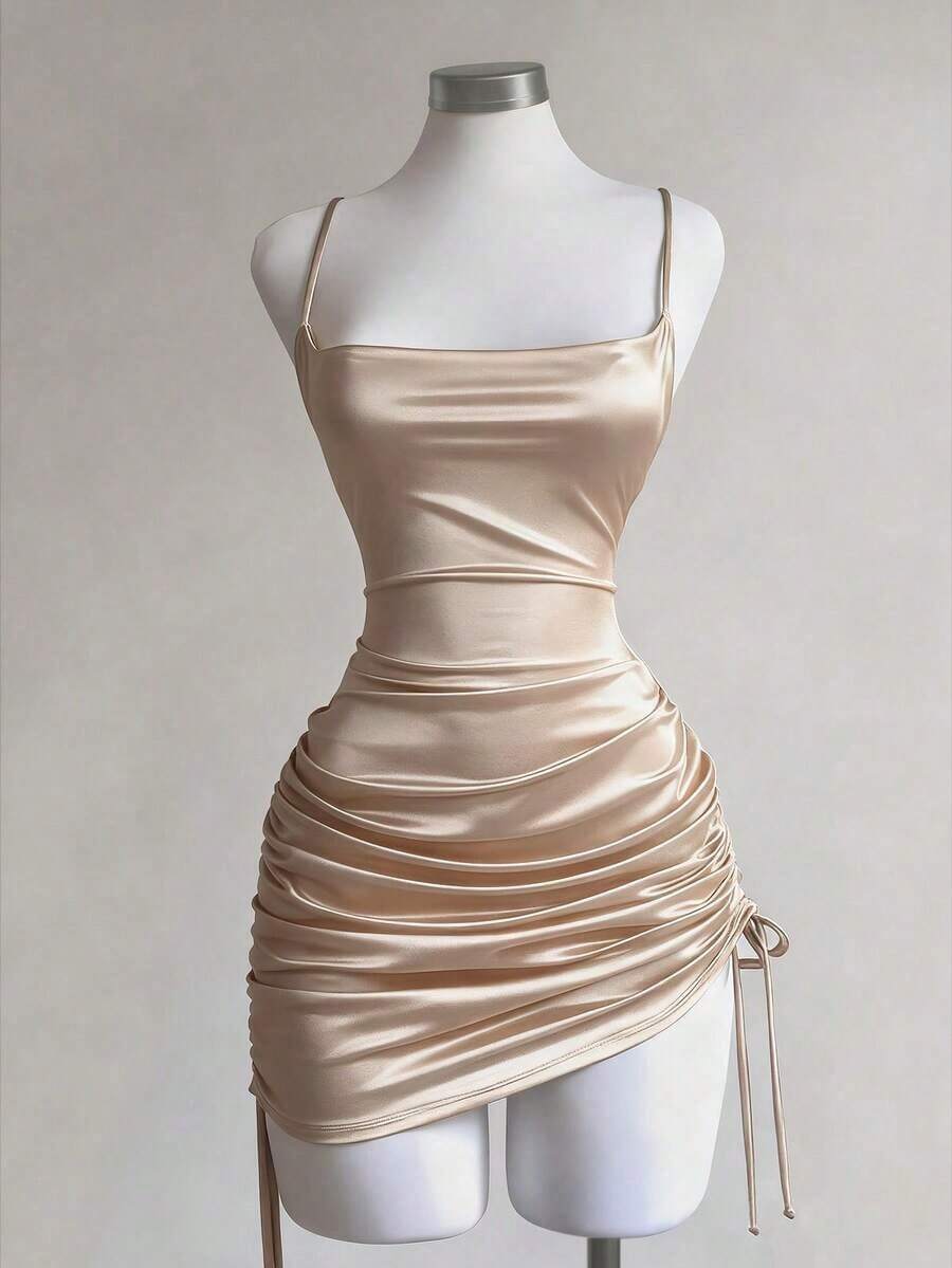 Vestido de mujer minimalista con tirantes finos, fruncido y escote bajo - Champán - Ver 1