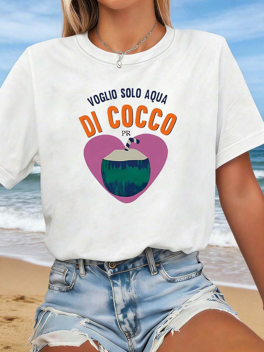 Camiseta de mujer con estampado gráfico y el eslogan divertido italiano "Voglio solo acqua di cocco". Adecuada para vacaciones tropicales, entusiastas del agua de coco, uso diario, viajes a la playa, atuendos casuales, eventos con temática caribeña y para el día a día. Camisetas gráficas de verano para mujer. Camiseta casual estampada para mujer, de manga corta y cuello redondo, moda urbana local de primavera/verano. - Blanco - Ver 1