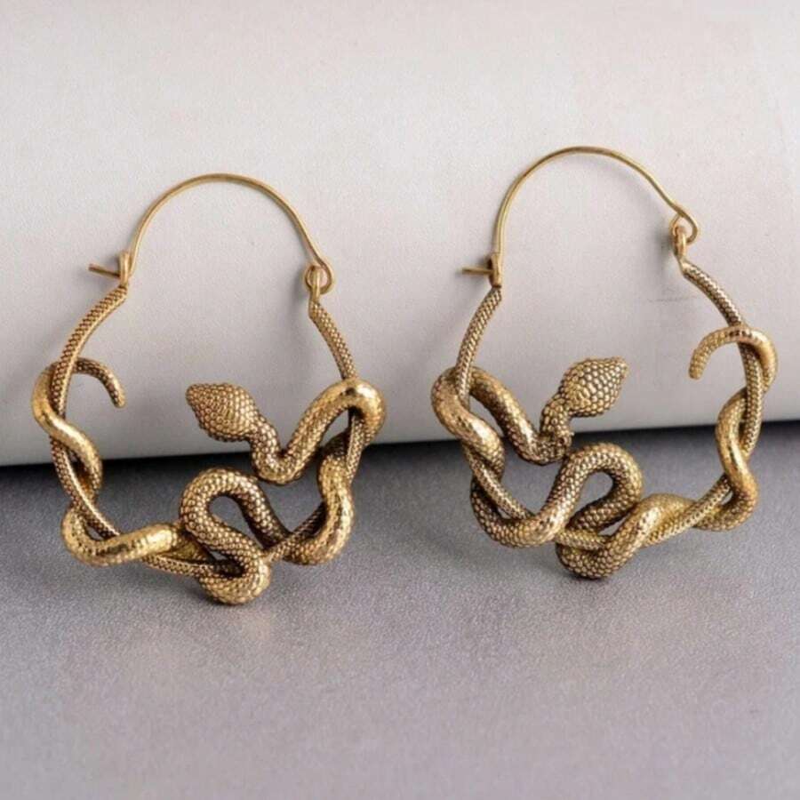DIYCCPC Vintage Snake Design Hoop Earrings, Gold Twisted Snake Earrings, Gothic Bohemian Jewelry, Suitable For Daily Wear And Parties