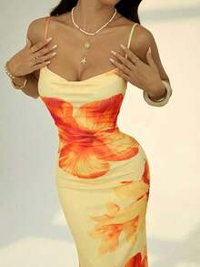 Vestido con tirantes de escote bajo y estampado floral rosa para estilizar la figura de mujer.Conjunto elegante y sexy para las vacaciones de verano - Multicolor - Ver 6