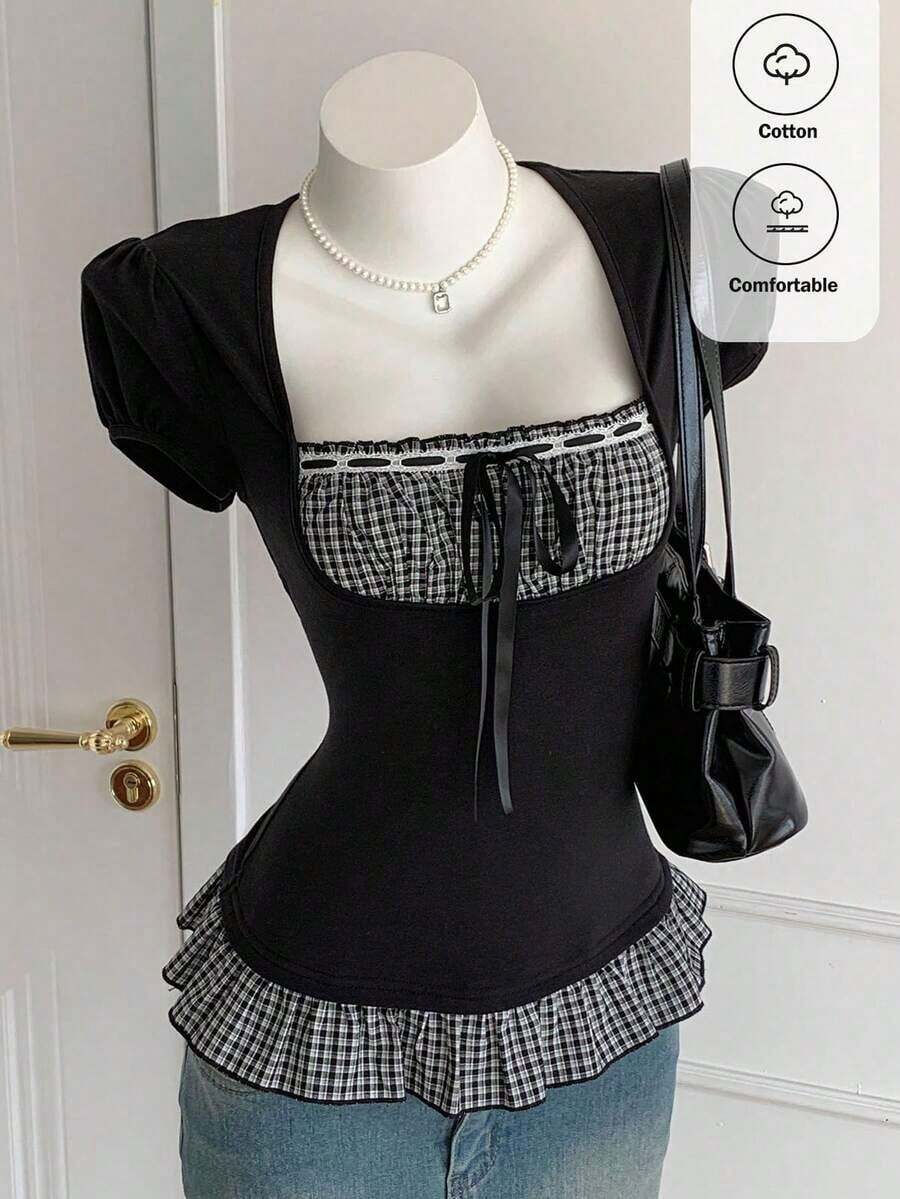 Blusa de verano elegante con volantes en el bajo, estampado de flores diminutas y parches - Blanco y Negro - Ver 1