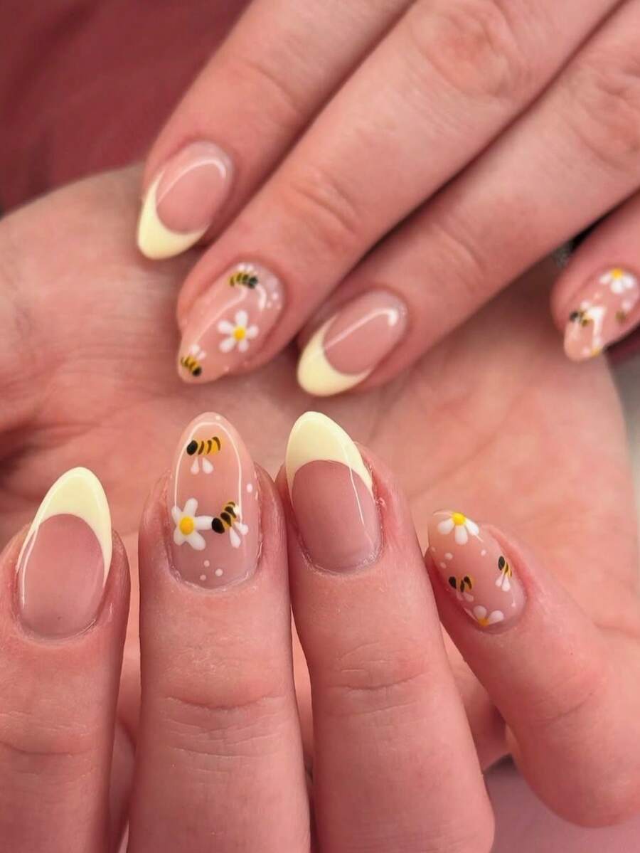 24pcs/Set Medium-Length Almond-Shaped Nail Wraps, A Bee & Floral Theme Manicure Set Perfect For Spring & Summer, Featuring Bee And White Flower Patterns To Showcase A Vibrant Natural Vibe, Includes 1pc Gel Polish And 1pc Nail File, Suitable For Women And Girls For Daily, Party And Other Occasions. - Multicolor - View 1