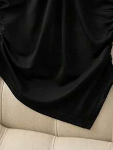 Top corto sin mangas decorado con metal negro, top de punto ajustado de verano informal con bajo asimétrico, top de diseñador tipo halter, tops elegantes y clásicos sin mangas para mujer, tops con cremallera, top burdeos, top fruncido - Negro - Ver 3
