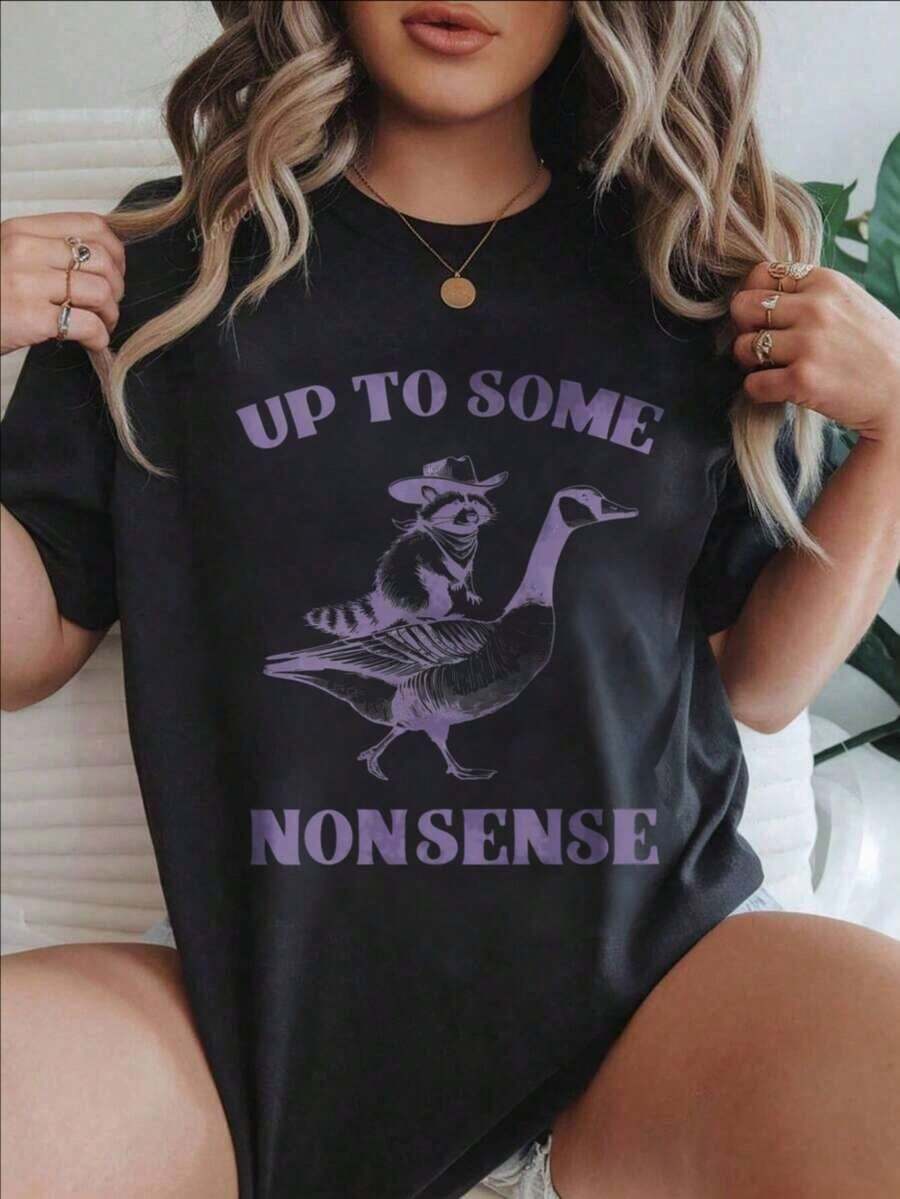 Camiseta Casual con Estampado Moderno para Mujer, Diseño "Up To Some Nonsense Raccoon Duck", Adecuada para Todas las Temporadas
Negro - Negro - Ver 1