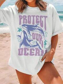 Camiseta Gráfica Blanca 100% para Mujer "Protege Nuestro Océano" - Camiseta Suave y Transpirable de Conservación Marina con Diseño de Tiburón Ballena y Tortuga Marina, Ropa Casual de Playa y Camiseta para Uso Diario para la Concientización sobre el Océano, Conjuntos de Primavera, Verano y Otoño, Ropa de Pascua para Mujer, Camiseta Gráfica "Vida de Mamá", Conjuntos de Regalo para el Día de la Madre, Camiseta Oversized Unisex de Fútbol de EE. UU., Conjunto para el Día del Partido de la Copa del Mundo, Camiseta Gráfica Divertida Oversized para Mujer. 2026-Camiseta unisex de algodón holgada de manga corta y cuello redondo estilo vintage urbano. Blusas para mujer. blusas.blusas casuales para dama. - Blanco - Ver 1