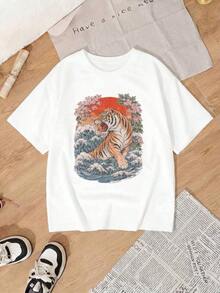 Under The Radar - Women's Short Sleeve Crew Neck Drop Shoulder Knit T-Shirt With Tiger Print - Vintage Urban Style, Unisex, Loose Cotton, Short Sleeve Crew Neck. - 白色 - 查看 2