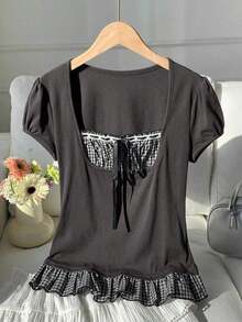 Blusa de verano elegante con volantes en el bajo, estampado de flores diminutas y parches - Gris Oscuro - Ver 4