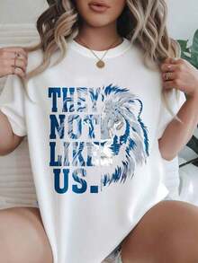 Camiseta Casual de Manga Corta para Mujer - Camiseta de Verano con Estampado de León 'They Not Like Us', Cuello Redondo, Lavable a Máquina, Camisetas para Damas, Ropa Casual, Estilo Moderno, Ajuste Cómodo  
 Negro - Blanco - Ver 7