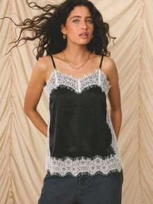 -E Elegante conjunto de vacaciones para mujer con top de tirantes finos, ajuste ceñido, de satén beige con ribete de encaje - Negro 2 - Ver 8