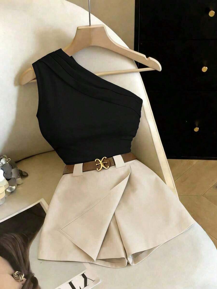 Nuevo conjunto de 2 piezas de primavera/verano con diseño de moda francés chic: top ajustado de tirantes con pliegues en los hombros en color marrón + shorts de pierna ancha elásticos en la cintura en color negro, conjunto casual para uso diario y - Multicolor 3 - Ver 1
