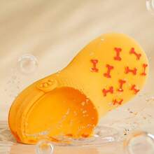 1Pc Squeaky Slipper Shaped Dog Chew Toy Durable Synthetic Sound Making Teething Toy Relieve Boredom Cleaning Teeth Interactive Pet Toy For Small Medium Dogs Corgi Teddy Bichon Daily Play - Tangerine - View 7