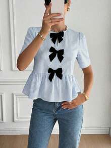 Blusa casual de mujer con rayas y lazo, Blusa de manga corta a rayas elegante para mujer, Decoración de lazo negro vintage, Diseño holgado y estilizante con volantes, Camisa color albaricoque, Verano para mujer, Blusa para salir, Playa para mujer, - Azul - Ver 7