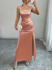 Vestido camisero elegante de color champagne, con tela de satén elástica y abertura lateral de largo maxi - Rosa - Ver 7