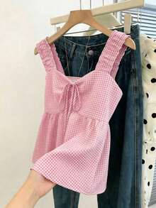 2026 Nueva llegada Blusa de tirantes de cuadros rojos para mujer, blusa sin mangas con volantes y dobladillo de peplum fruncido, top de verano fluido con volantes y ajuste ceñido para uso diario, vacaciones y streetwear - Rosa - Ver 3