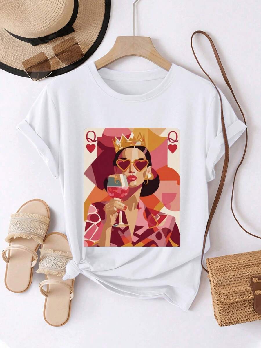 Women's T-Shirt, Comfortable And Casual, Short Sleeve And Round Neck, With Print Of The Queen Of Poker Holding A Glass Of Wine, Elegant And Stylish, Regular Length, Suitable For All Seasons, Everyday Fashion, Ideal For Women's Spring And Summer Clothing. - 白色 - 查看 1