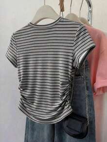 Camiseta de mujer para exteriores, nuevo diseño de verano, a rayas multicolor, blanco, azul marino, ropa para exteriores, camiseta ajustada con cintura fruncida - Gris - Ver 2
