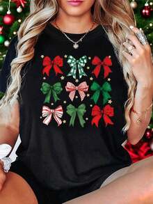 Classic Christmas Elements! Christmas Tree And Bow Print T-Shirt - Women's Casual Short Sleeve Crew Neck Top Featuring A Typical Combination Of Christmas Decorative Elements, Perfect For Shopping, Holiday Gifts, And Get-Togethers With Friends. A Very Distinctive Printed T-Shirt / Unisex Style / Suitable For Both Men And Women / Wrinkle-Resistant / Breathable - 黑色 - 查看 1