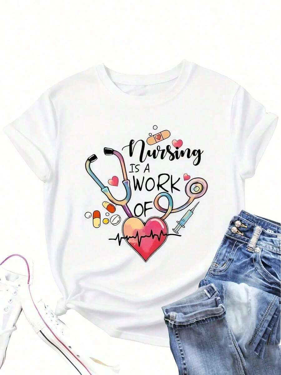 1 pieza [Camiseta Deportiva] Camiseta de Enfermería para Mujer - Amarillo Claro con Diseño de Estetoscopio y Símbolos de Corazón, Tela Suave y Transpirable de 180g, Cómoda Camiseta de Manga Corta con Cuello Redondo para Uniformes de Enfermera, Ropa de Trabajo, Viajes y Regalos para Profesionales - Eslogan "La Enfermería es un Trabajo de Corazón", Ropa Casual para Todas las Temporadas, Ropa de Trabajo Sanitaria, Ropa de Trabajo Profesional, Construcción Duradera, Camiseta de Trabajo |     Corte relajado |     Talla grande 100% algodónropa de calor mujer - Blanco - Ver 1