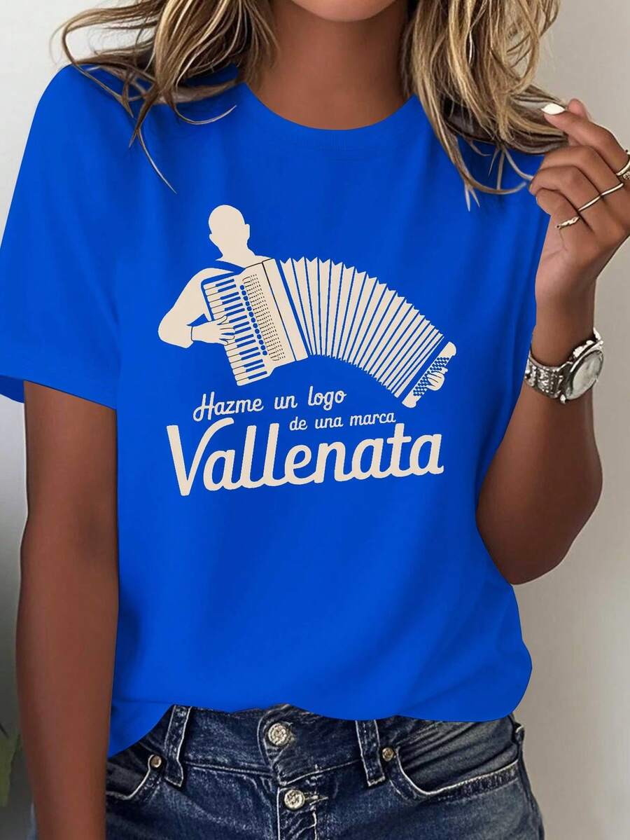 Edición Limitada una camiseta cómoda de color sólido para mujer, diseñcon el logotipo de la marca Vallenata, hecha de algodón ligero. - Azul - Ver 1