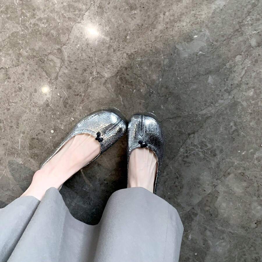 Mirror Split Toe Ballet Flats, Shallow Mouth Skirt Matching Daily Shoes, Elegant Soft Casual Ladies Footwear - 銀色 - 查看 1