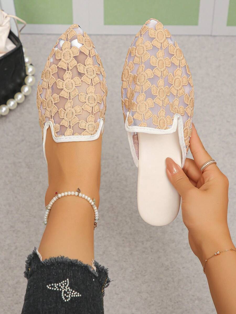 女款花卉刺繡網面尖頭平底穆勒鞋,套腳涼鞋,優雅風格適用於春/夏季日常穿著,隨機圖案,透氣米色平底鞋,大尺碼 - 米底網紗-杏花拼接 - 查看 1