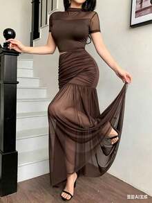 Conjunto de 2 piezas de top ajustado de manga corta con parches de malla azul claro y falda plisada de malla maxi de cintura alta, sexy y elegante, adecuado para citas, fiestas, vacaciones, bodas, cenas formales, primavera/verano - Marrón - Ver 1