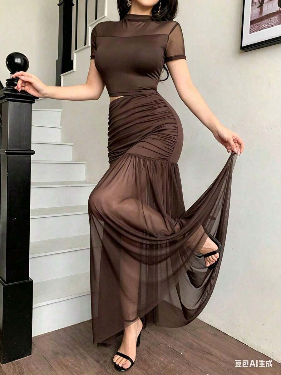 Conjunto de 2 piezas de top ajustado de manga corta con parches de malla azul claro y falda plisada de malla maxi de cintura alta, sexy y elegante, adecuado para citas, fiestas, vacaciones, bodas, cenas formales, primavera/verano - Marrón - Ver 1
